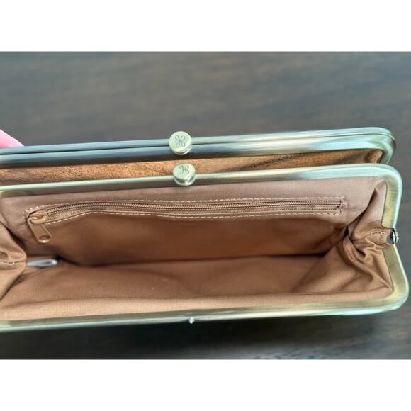 New without tags - HOBO Lauren Clutch Wallet - Multi Media - Picture 8 of 12